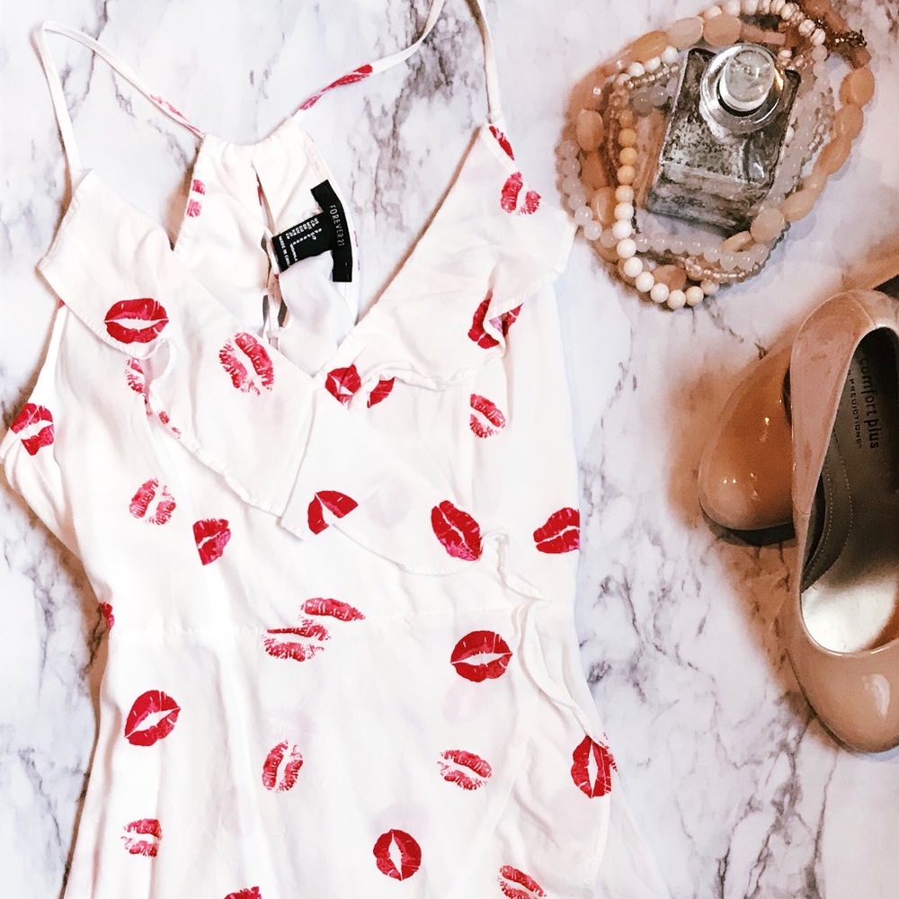 Forever 21 Kiss Dress